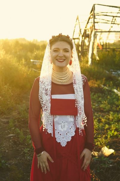 Алиса Манахова, солистка музыкальной группы TARAXACUM